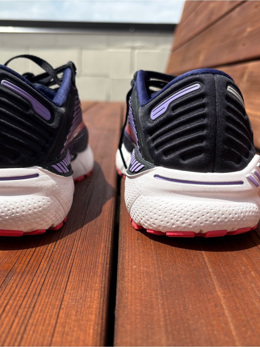 Brooks Adrenaline GTS 22 Women Shoes - BRAND NEW. Size 8.5 - Picture 6 of 10